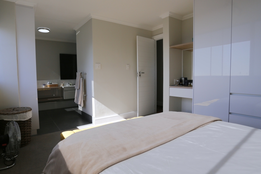 2 Bedroom Property for Sale in Claremont Upper Western Cape